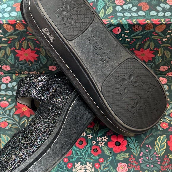 Mary Jane clogs - Picture 4 of 6